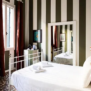 https://palazzo-rosa-venice.hotelslidodijesolo.com